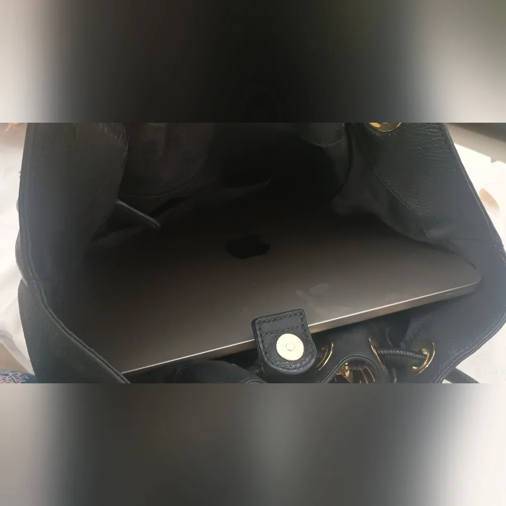 Authentic Michael Kors Leather Medium East West Ring Tote in Black - Picture 9 of 13